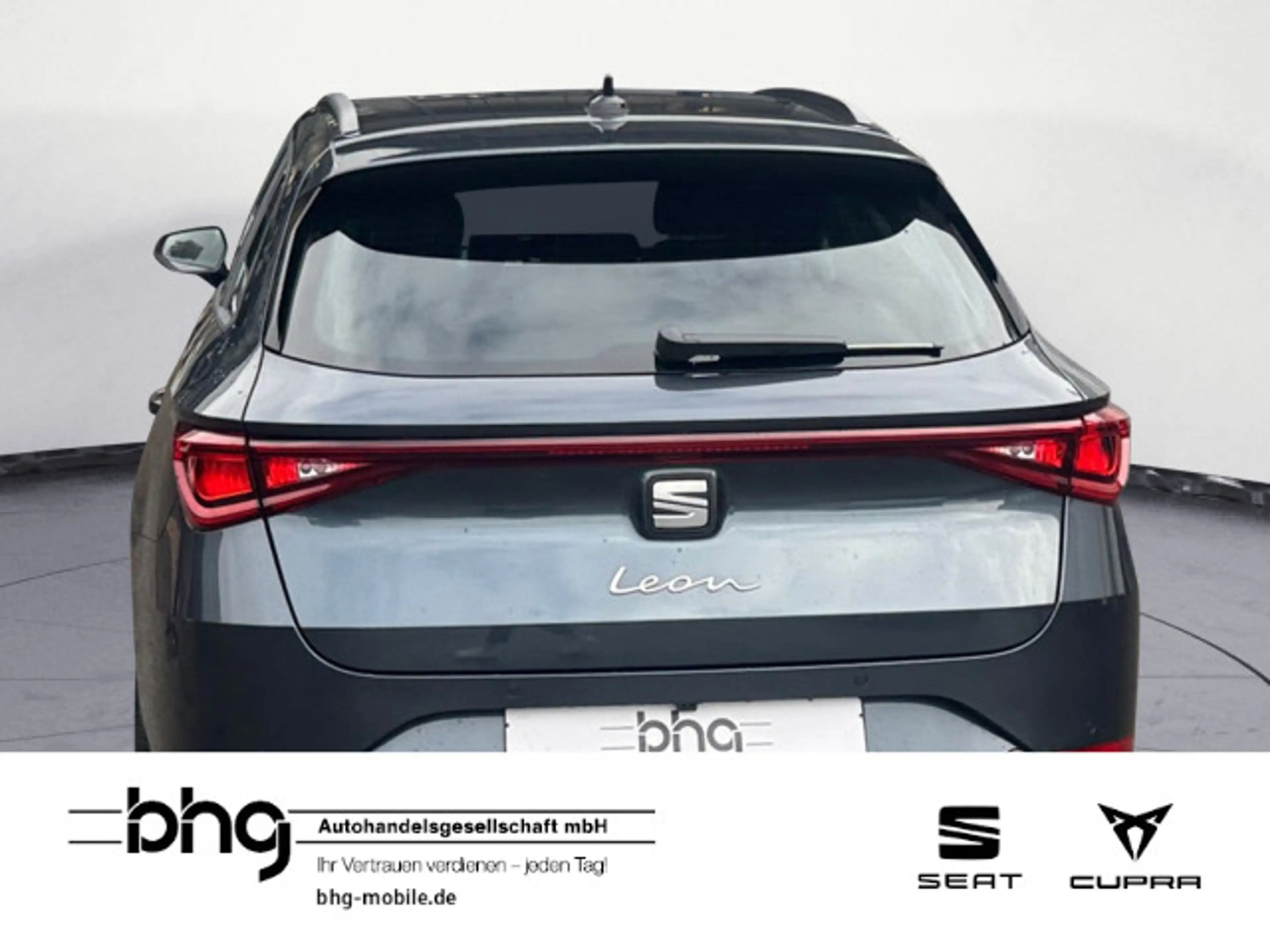 SEAT Leon Sportstourer Road Edition 1.5 eTSI  7-Gang- — photo 4