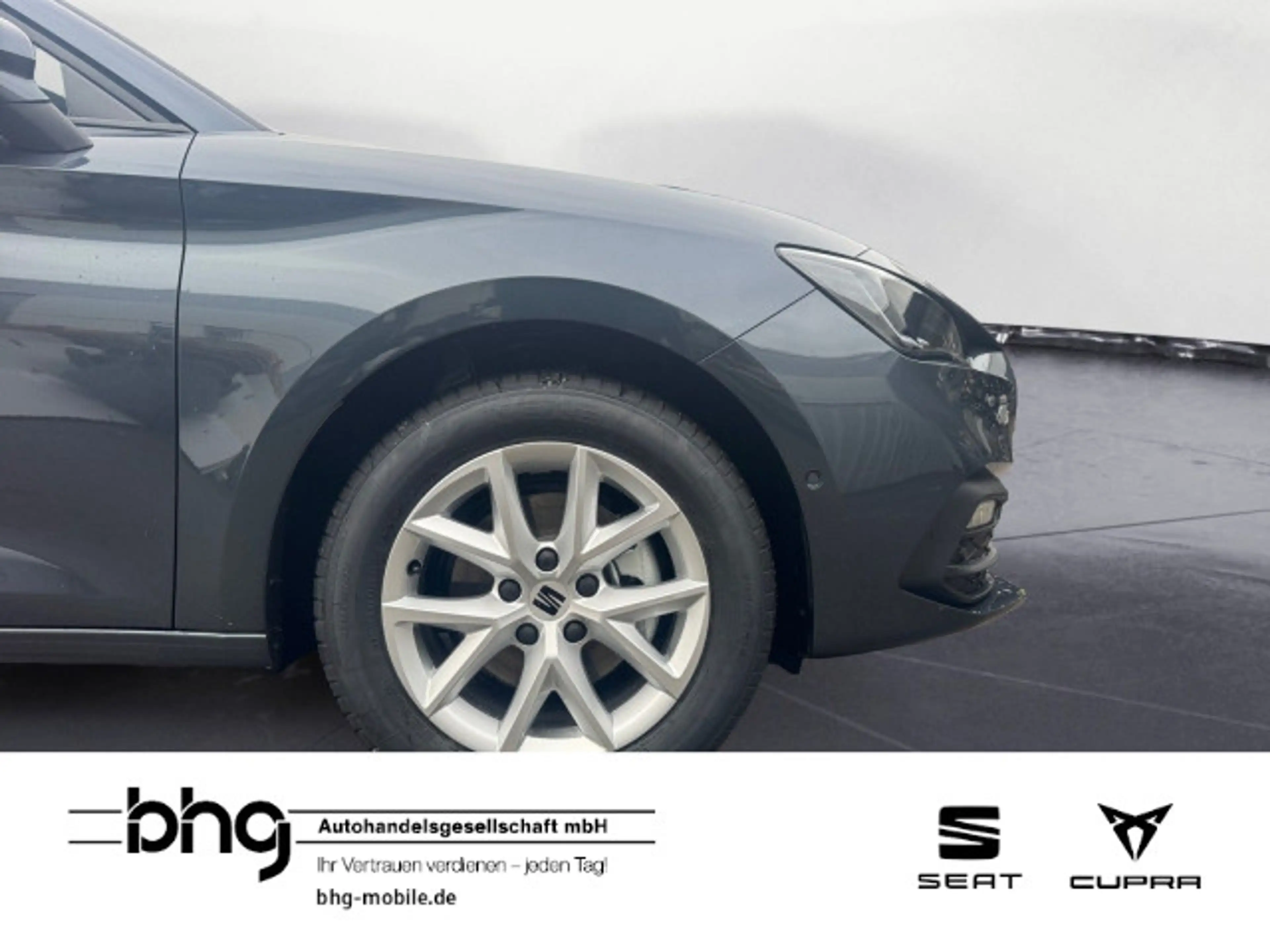 SEAT Leon Sportstourer Road Edition 1.5 eTSI  7-Gang- — photo 8
