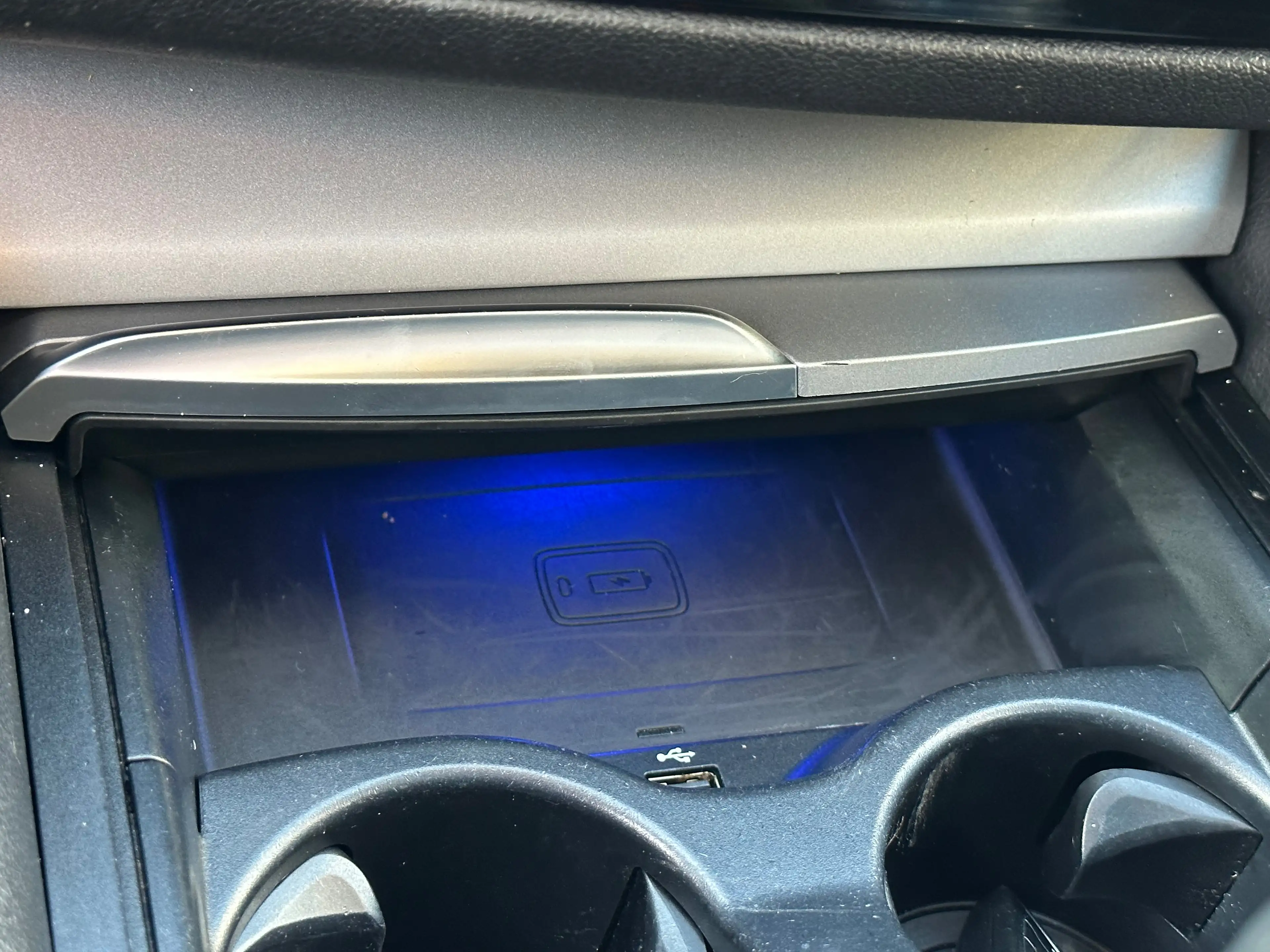 BMW 518 518d HISTORIQUE COMPLET / FULL LED / CAM / TVA — photo 15