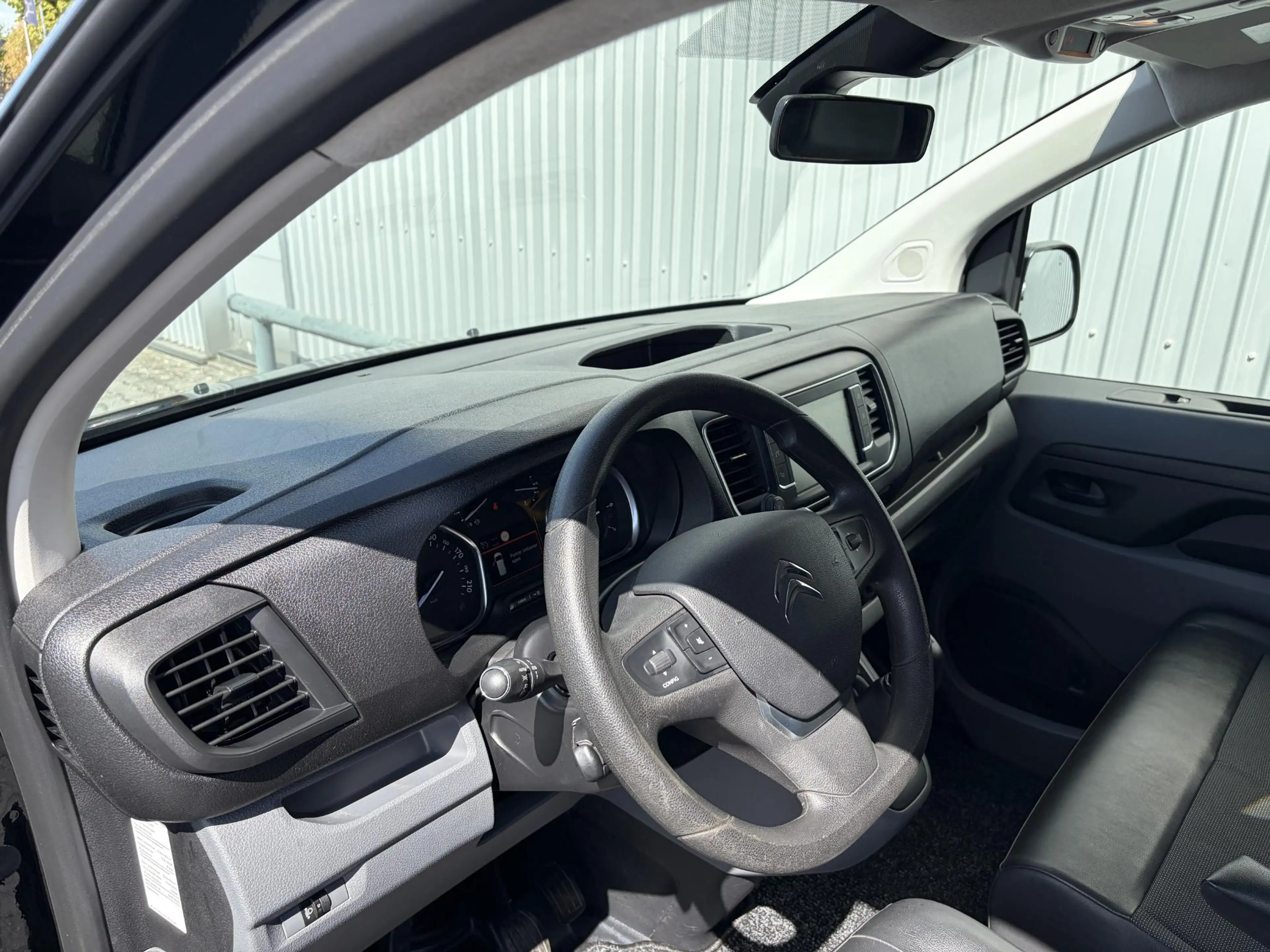 Citroen Jumpy 1.6 BlueHDI 95 XS*HAAK*CRUISE*A/C*NAVI*CAM*PDC* — photo 3