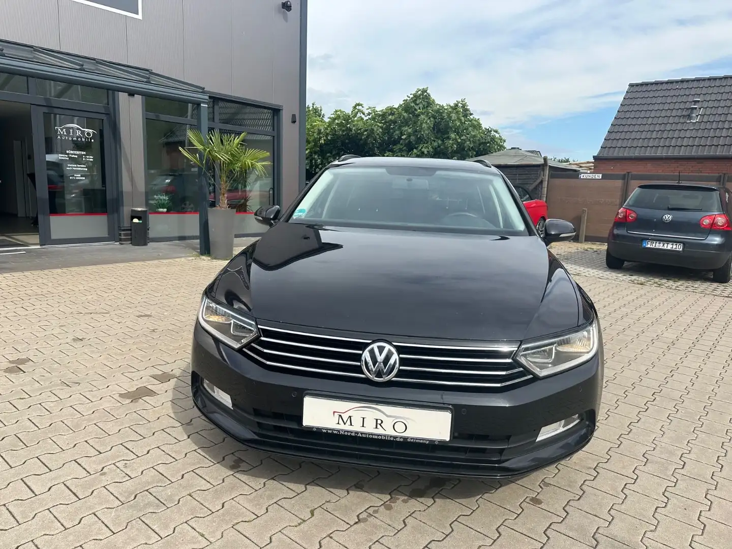 Volkswagen Passat Variant 2.0 TDI BMT Comfortline Variant Schwarz - 2