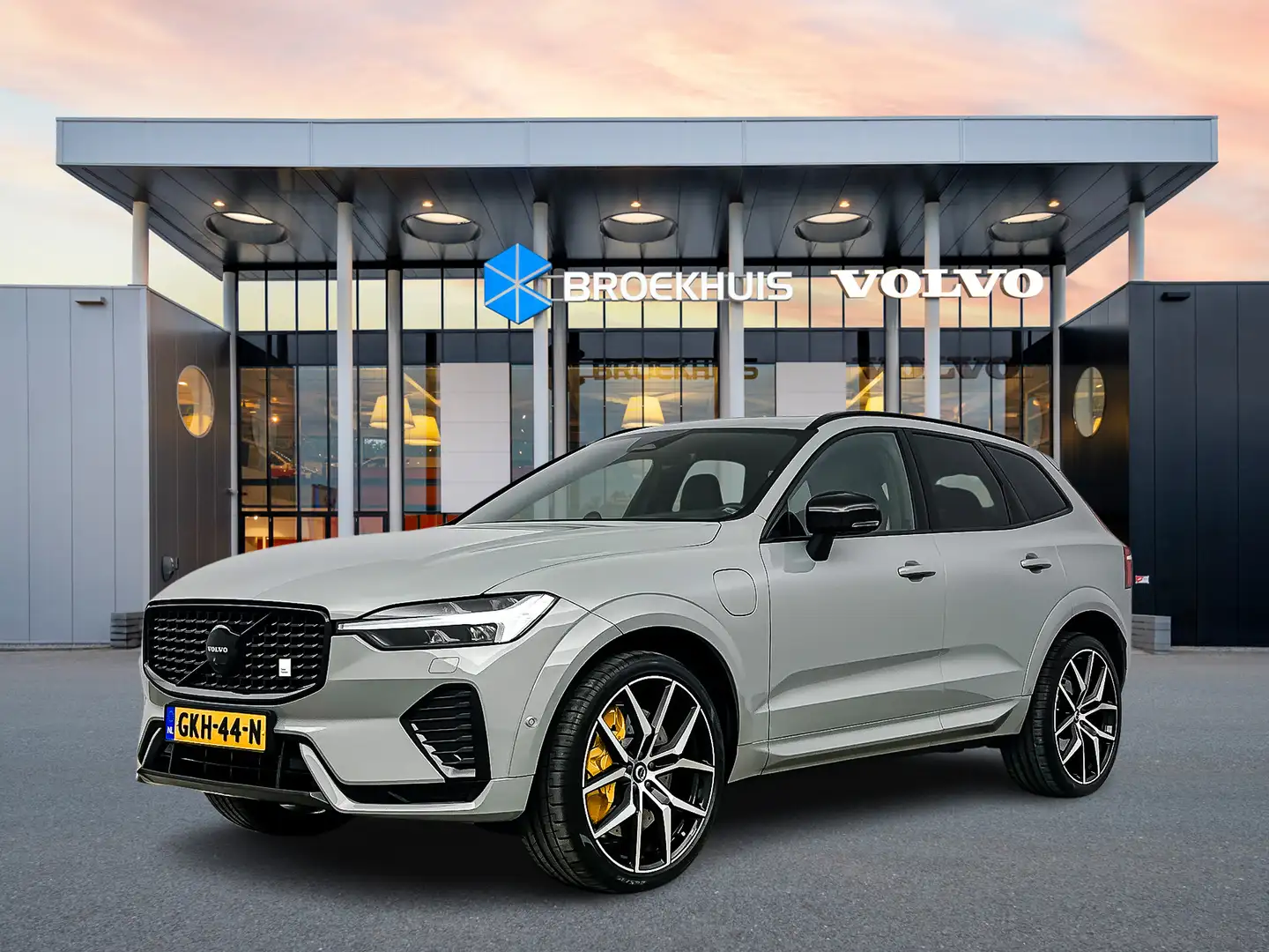 Volvo XC60 T8 AWD Polestar Engineered | Orig. NL | 22" | Bowe Grijs - 1