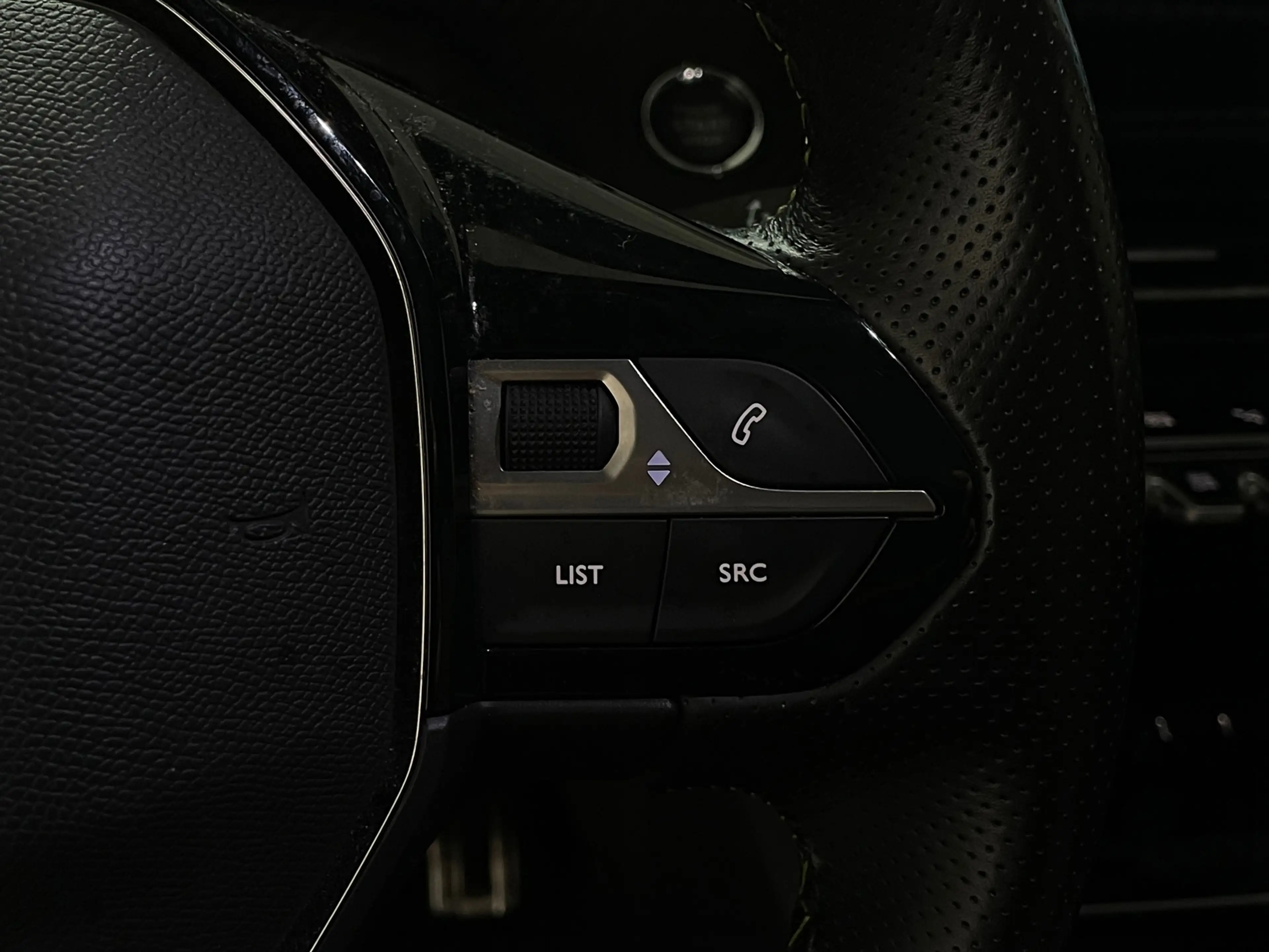 Peugeot e-2008 EV GT Pack 50 kWh SOH 91% FASE 3 DEALER OND EERSTE — photo 11