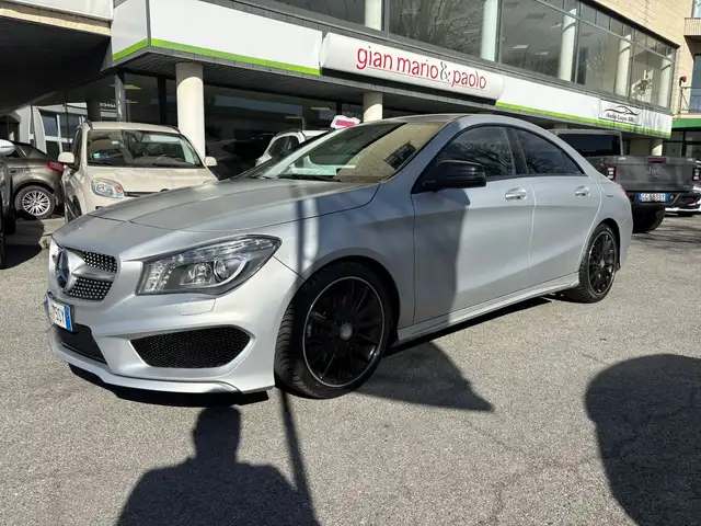 Mercedes-Benz CLA 220 220 d Automatic Premium Dark Night