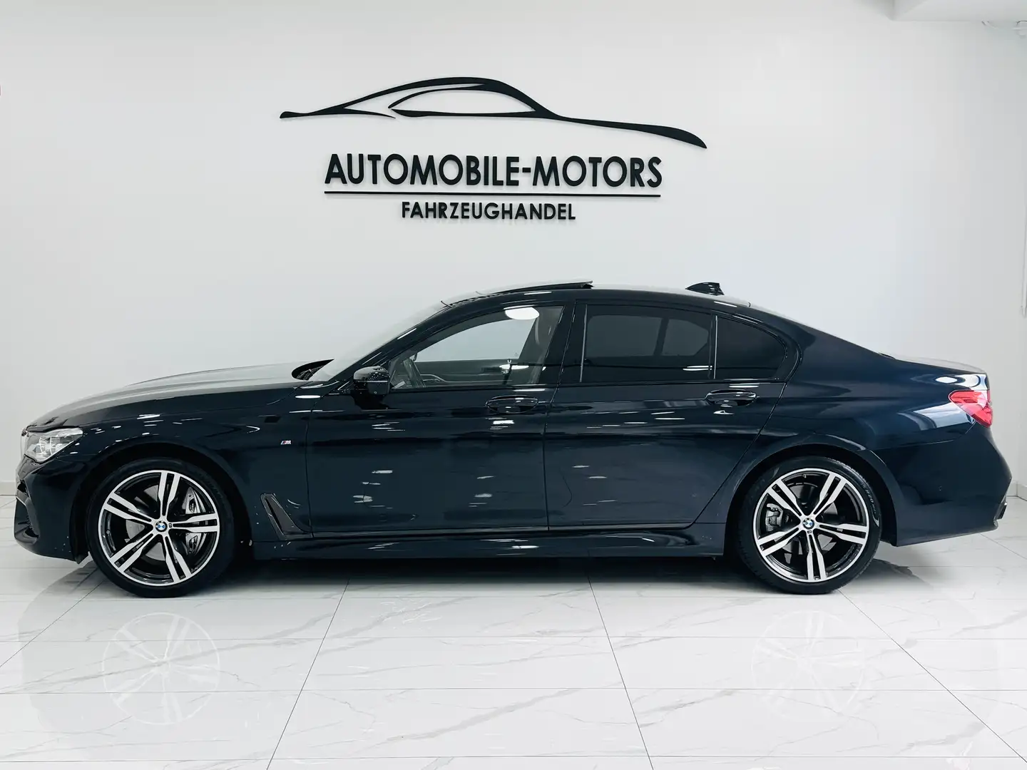 BMW 750 750 d xDrive/M-Sport/AHK/Laser/Head-Up/360Kamera Black - 1