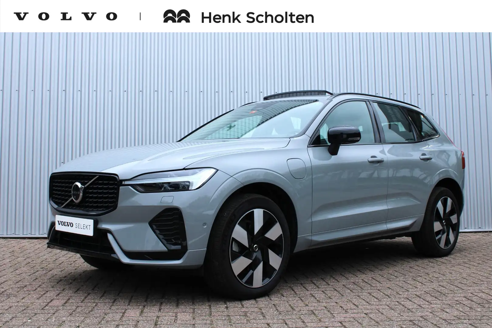Volvo XC60 2.0 T6 Plug-in hybrid AWD Ultra Dark Gris - 1