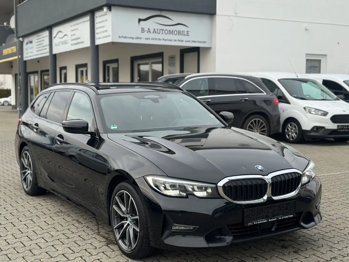 BMW 320 3 Touring 320 d Sport Line*Live Cockpit Schwarz - 1