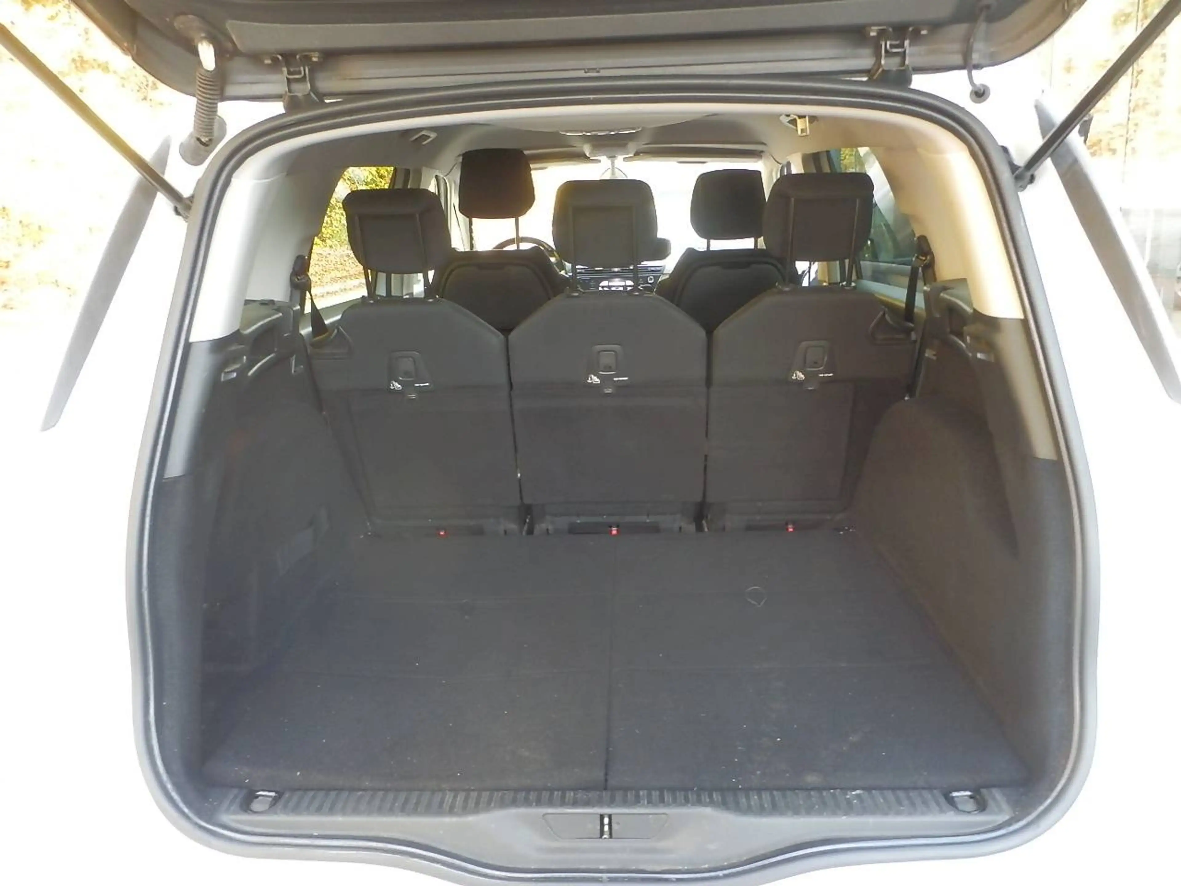 Citroen Grand C4 Picasso BHDI 120 Intensiv — photo 13