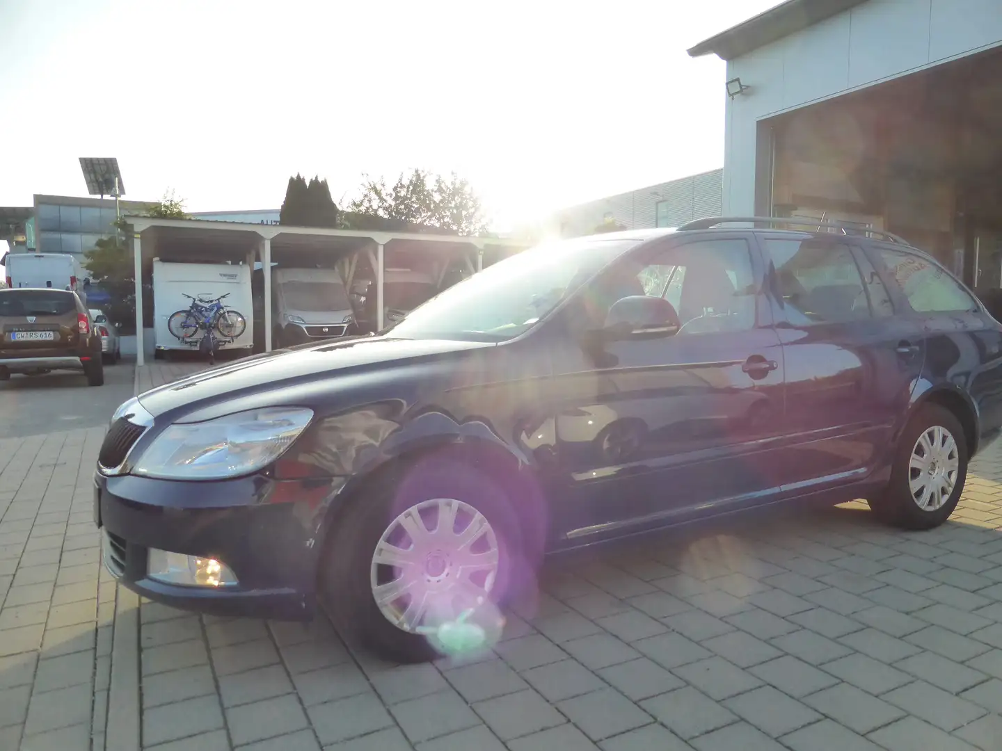 Skoda Octavia Ambiente/Klima/8 fach bereift/Tüv 03-26/Euro5 Blau - 2