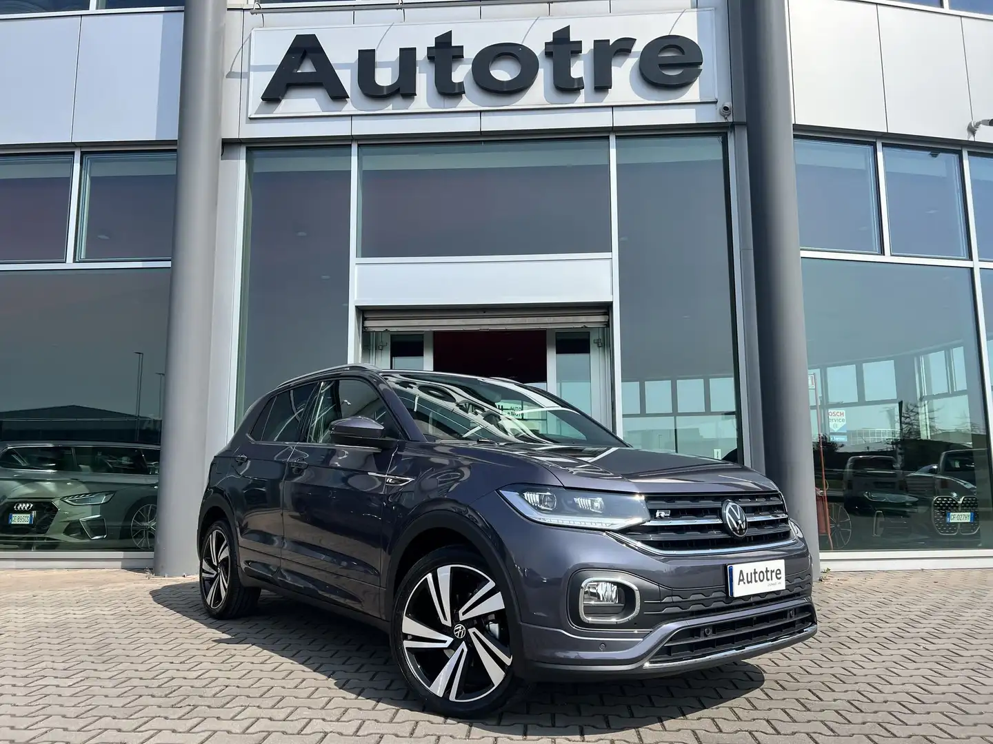 Volkswagen T-Cross 1.5 TSI ACT DSG Style  R-Line Grigio - 1