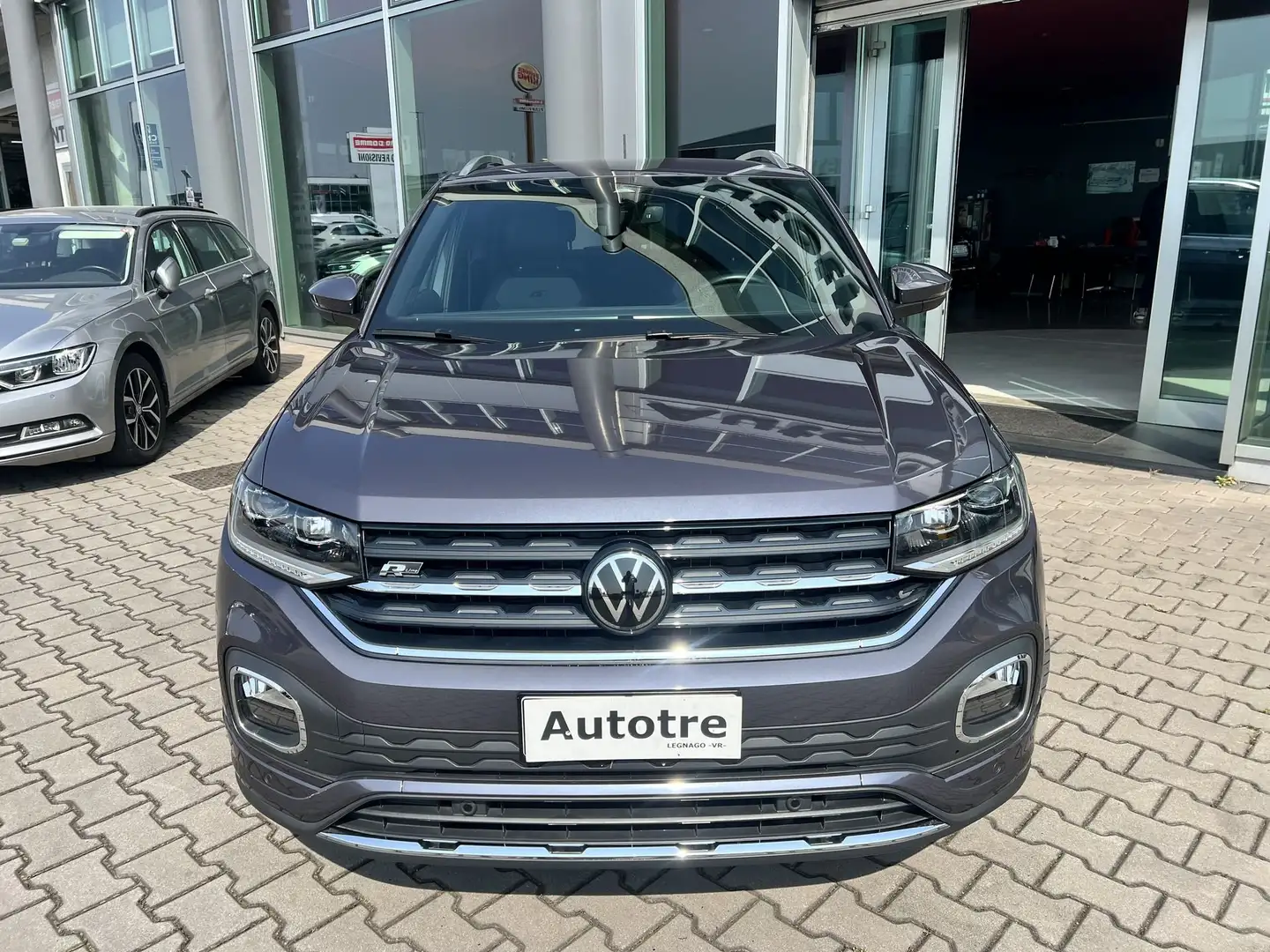 Volkswagen T-Cross 1.5 TSI ACT DSG Style  R-Line Grigio - 2