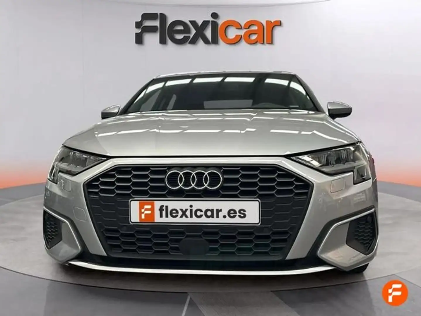 Audi A3 Sedan 30 TDI 85kW (116CV) S tronic Gris - 2