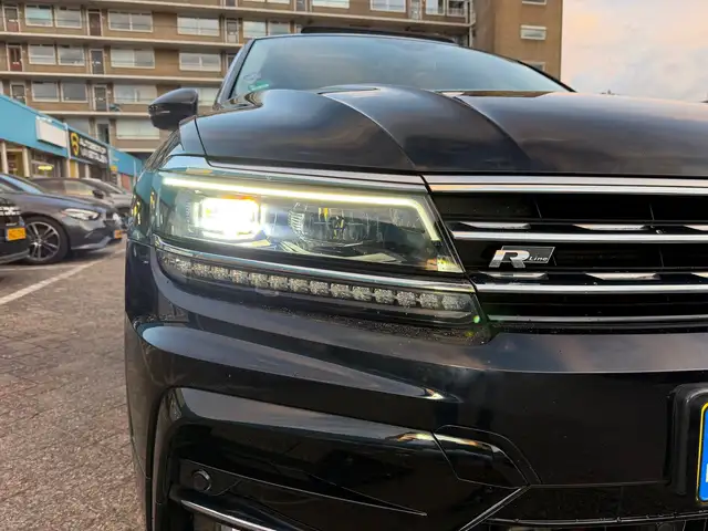 Volkswagen Tiguan view 14