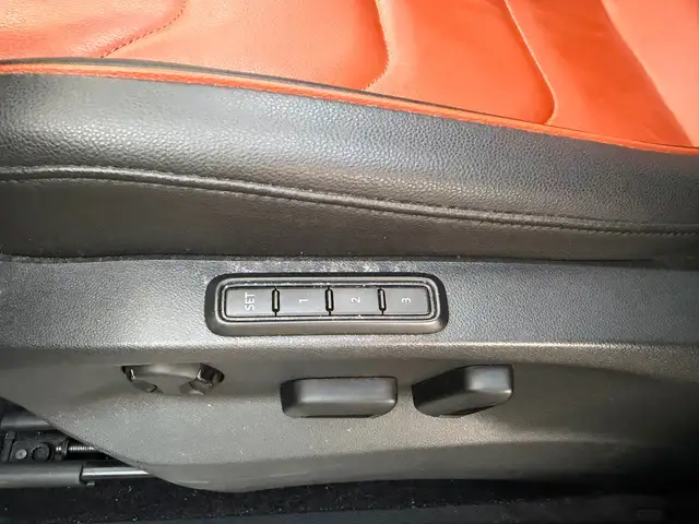 Volkswagen Tiguan view 12