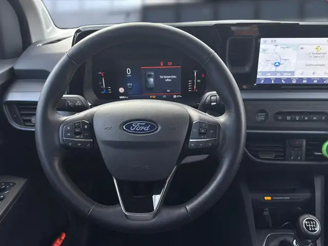 Ford Tourneo Courier view 17