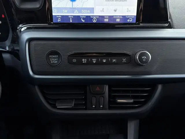 Ford Tourneo Courier view 22