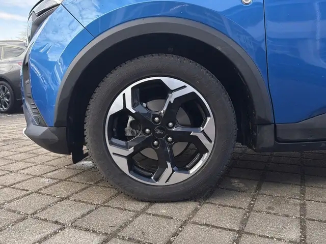 Ford Tourneo Courier view 9