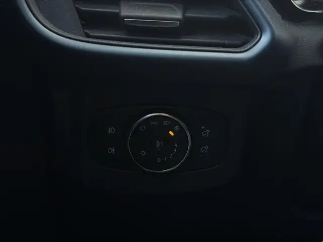 Ford Tourneo Courier view 19