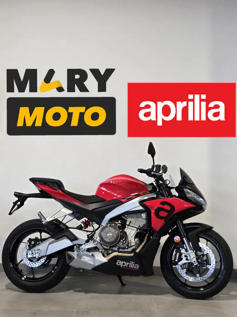 Aprilia Tuono Roşu - 1