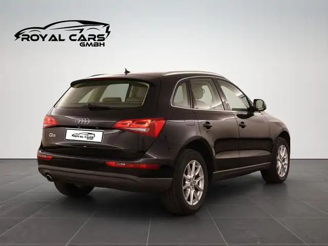 Audi Q5 view 7