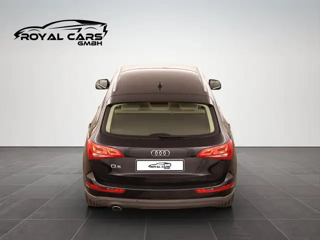 Audi Q5 view 6