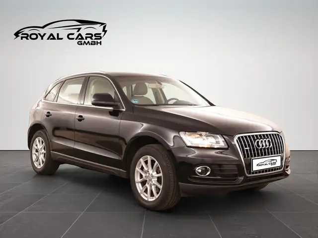 Audi Q5 view 3
