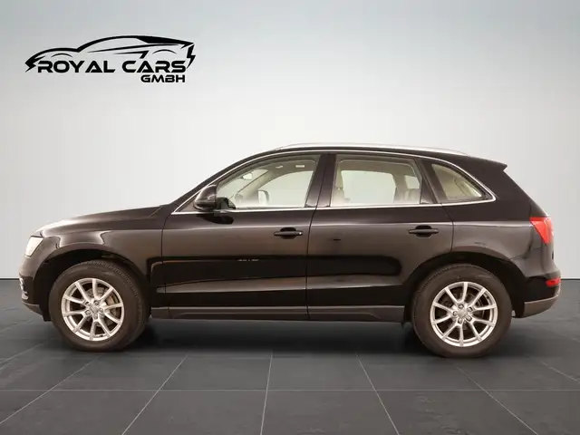 Audi Q5 view 4