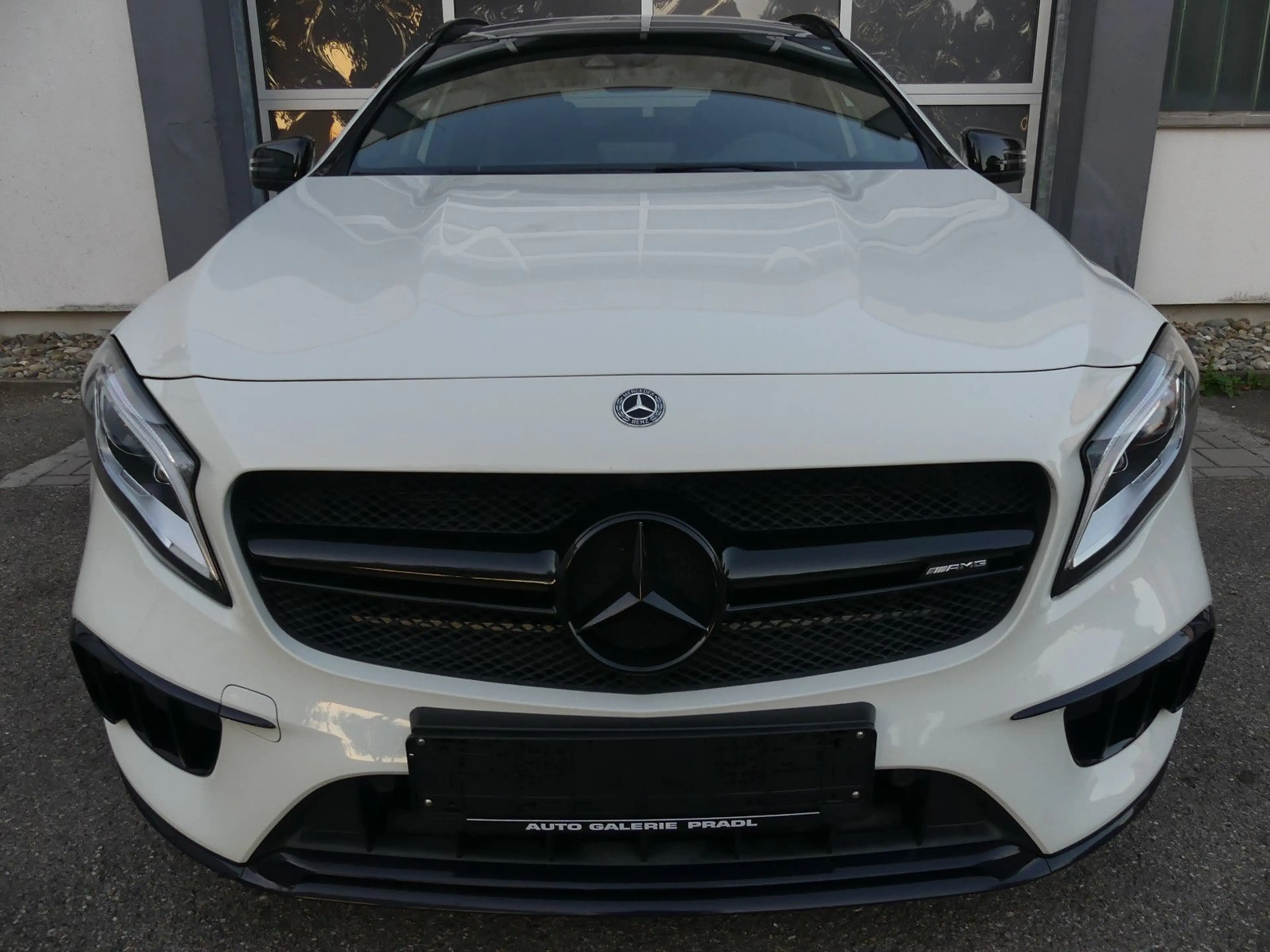 Mercedes-Benz GLA 45 AMG 4M Driver's/ Perf.AGA/Pano/H&K/Kamera — photo 2