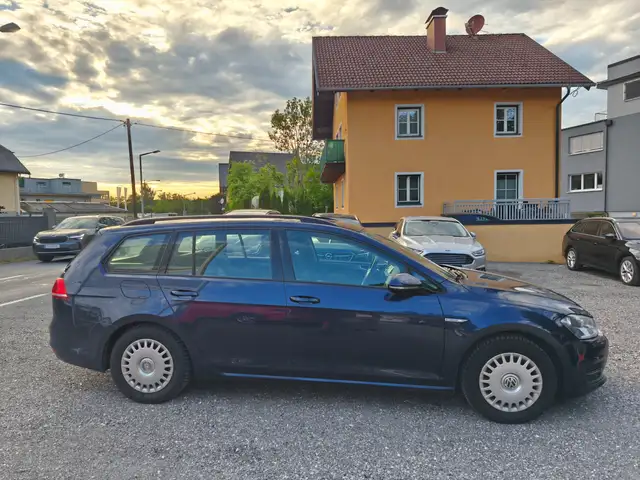 Volkswagen Golf view 7