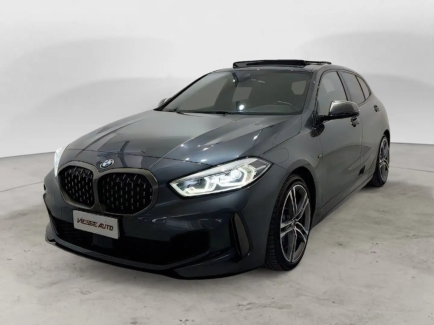 BMW 135 Serie 1 F40 M 135i xdrive auto Grigio - 1