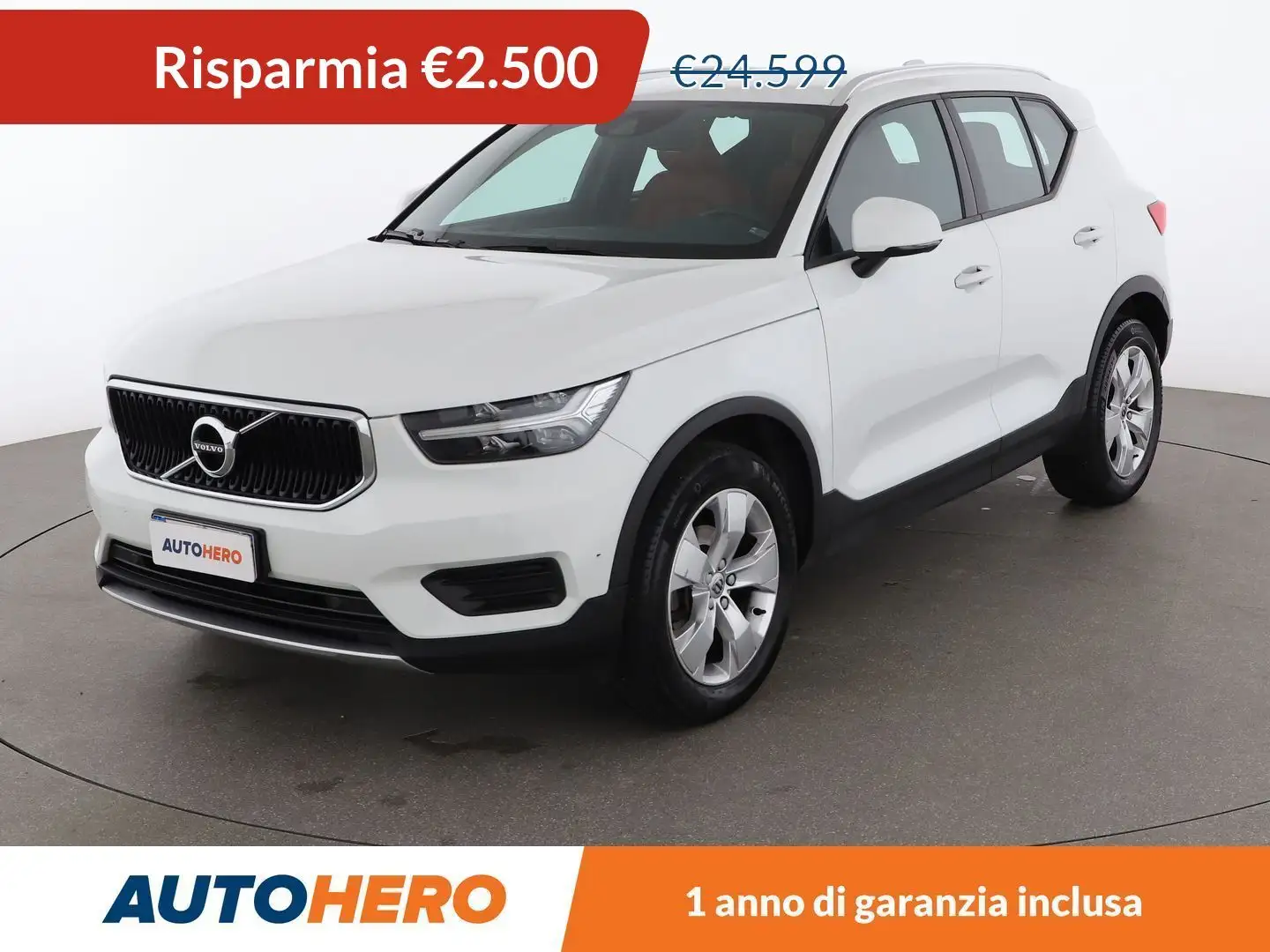 Volvo XC40 1.5 Momentum 2WD Bianco - 1