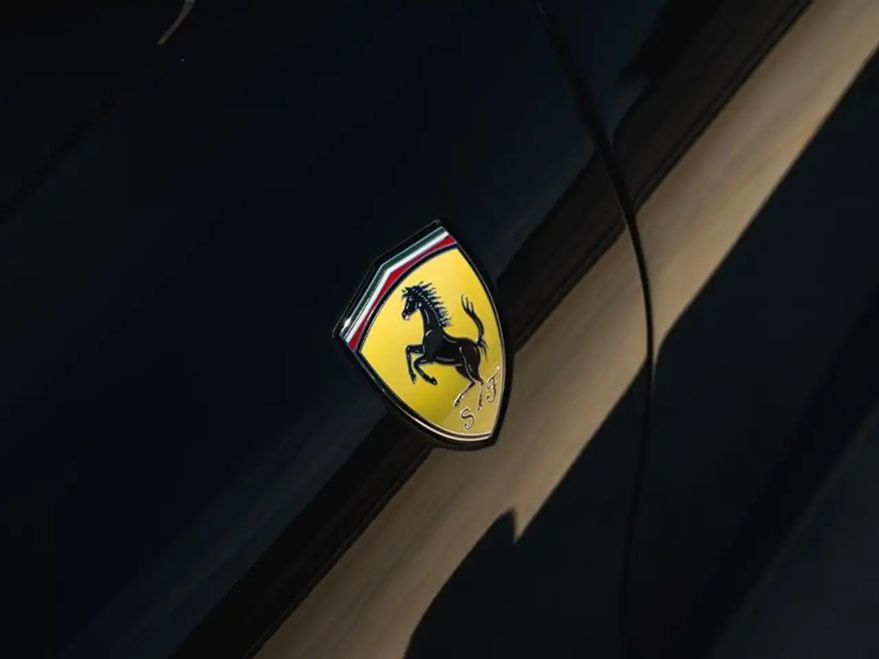 Ferrari Roma снимка Ferrari Roma