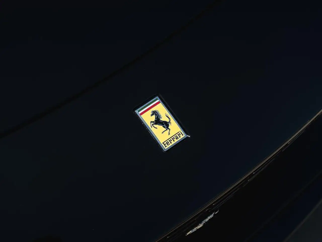Ferrari Roma снимка Ferrari Roma