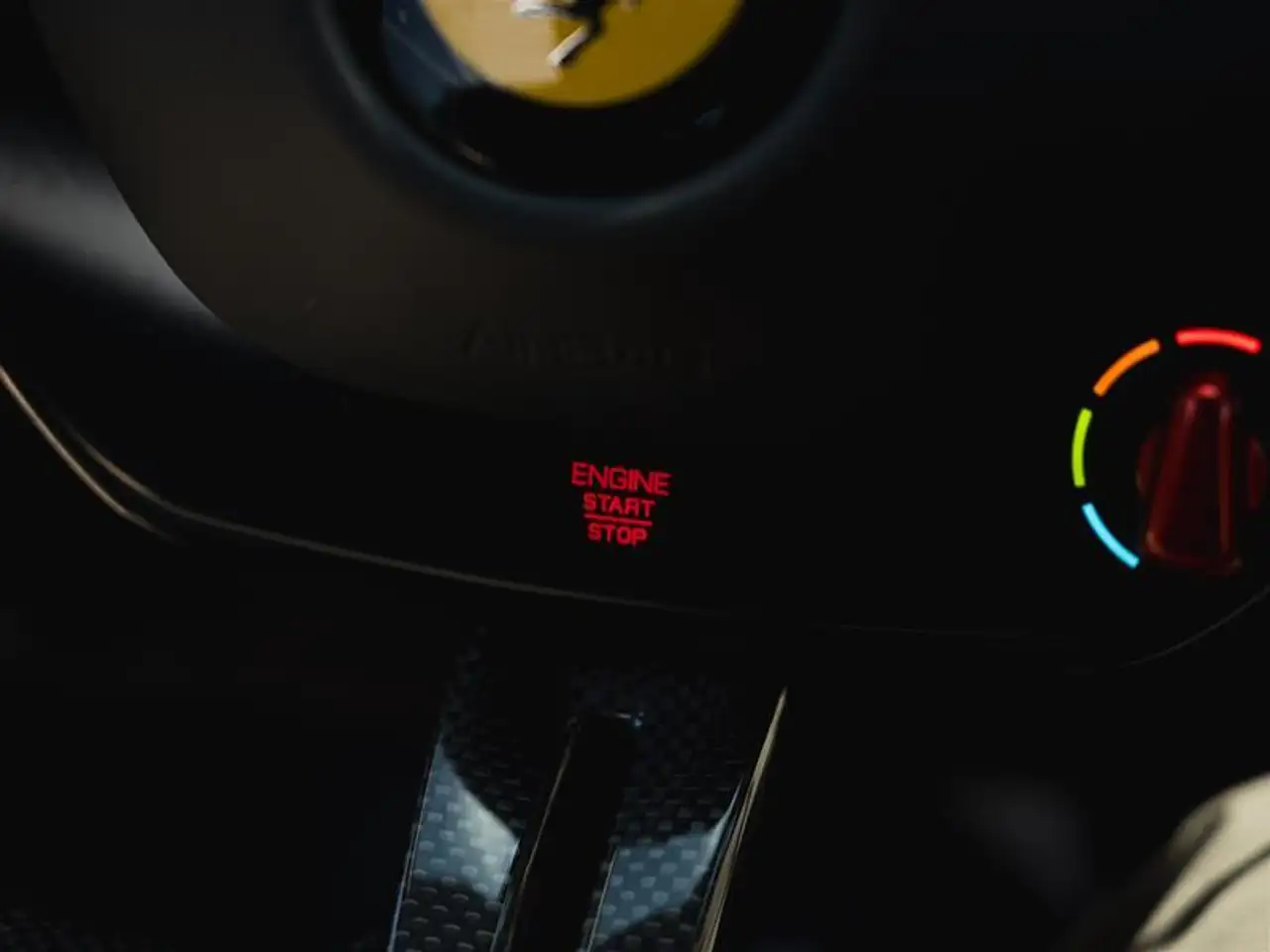 Ferrari Roma снимка Ferrari Roma