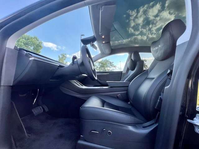 Imagine Tesla Model Y Model Y RWD LFP SOH96% Keramik Premium Innenraum