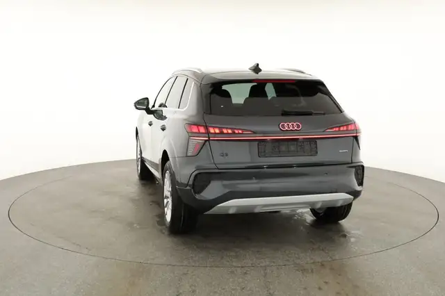 Audi Q3 TFSI quattro 150 kW quattro, AHK, Navi, AreaVie... Ansicht 40