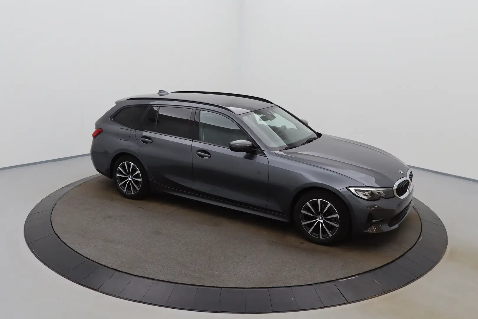 BMW 318 3 Touring 318dA Business LEDER/CUIR LED GPS PDC CA Gris - 1