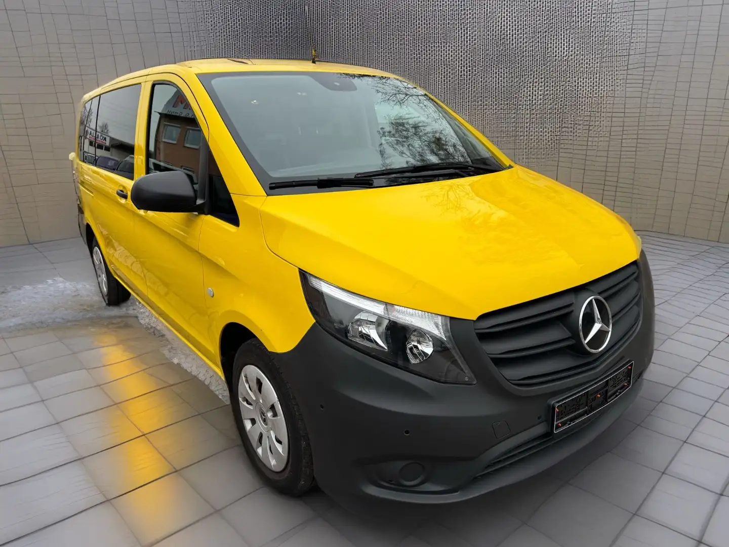 Mercedes-Benz Vito Tourer 114CDI 9G/Pro/kompakt/Liegep/STH/AHK Geel - 1