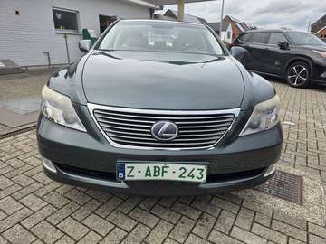 LS 600h L 5.0i V8 E-CVT HYBRID