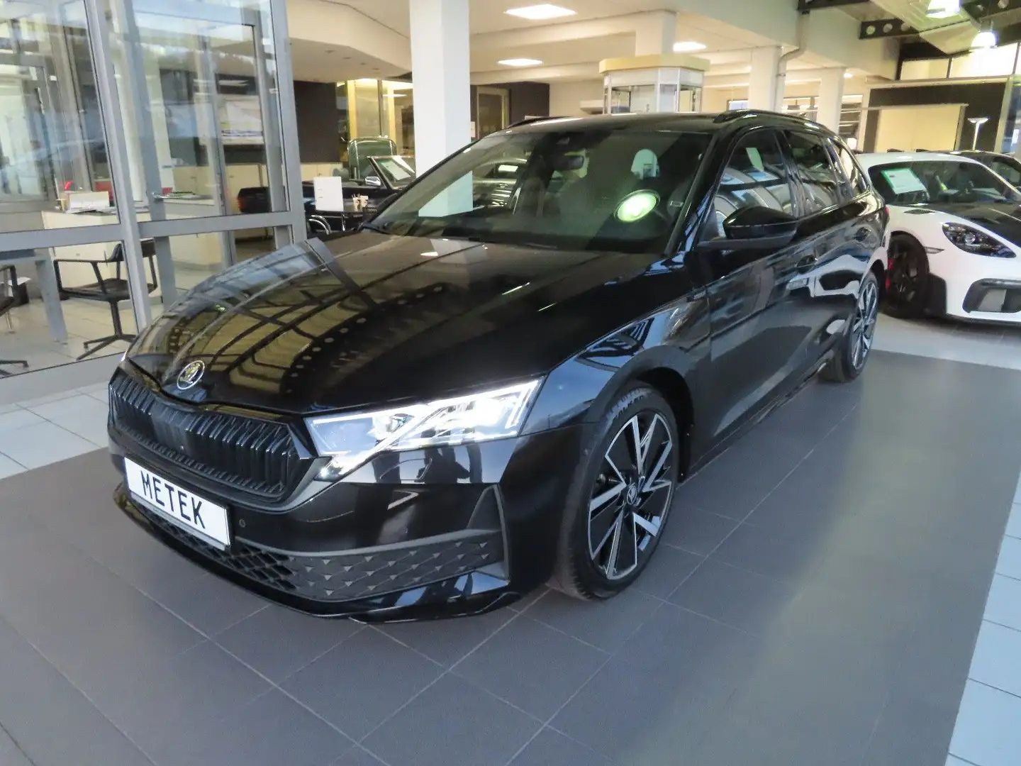 Skoda Octavia Combi 2.0 TDI 110 kW Sportline PANO Noir - 1