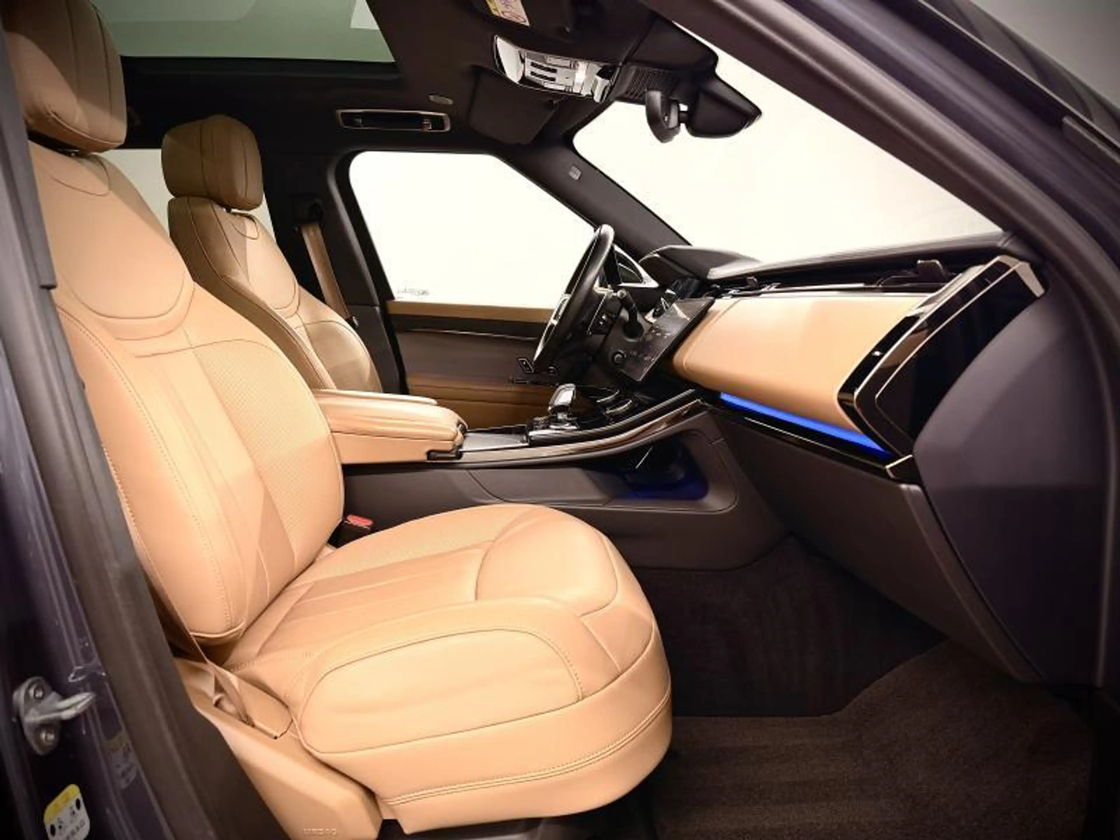 Land Rover Range Rover Sport P440e SE AWD — photo 23