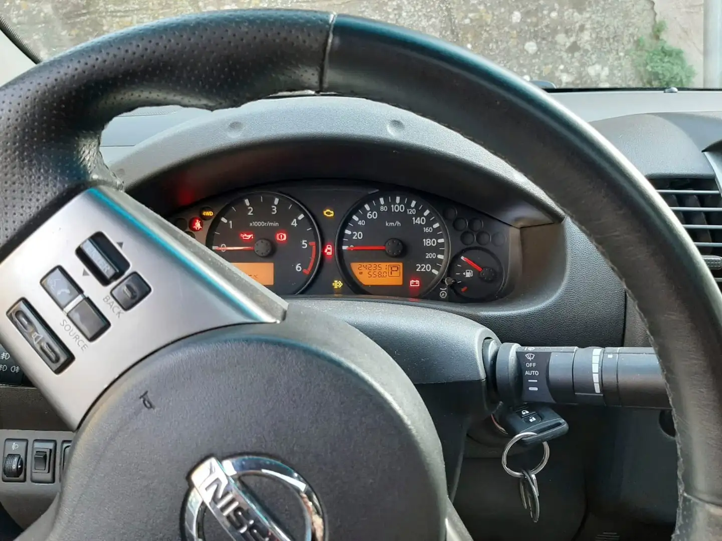 Nissan Navara Navara d.cab 2.5 dci Sport 174cv Szürke - 1