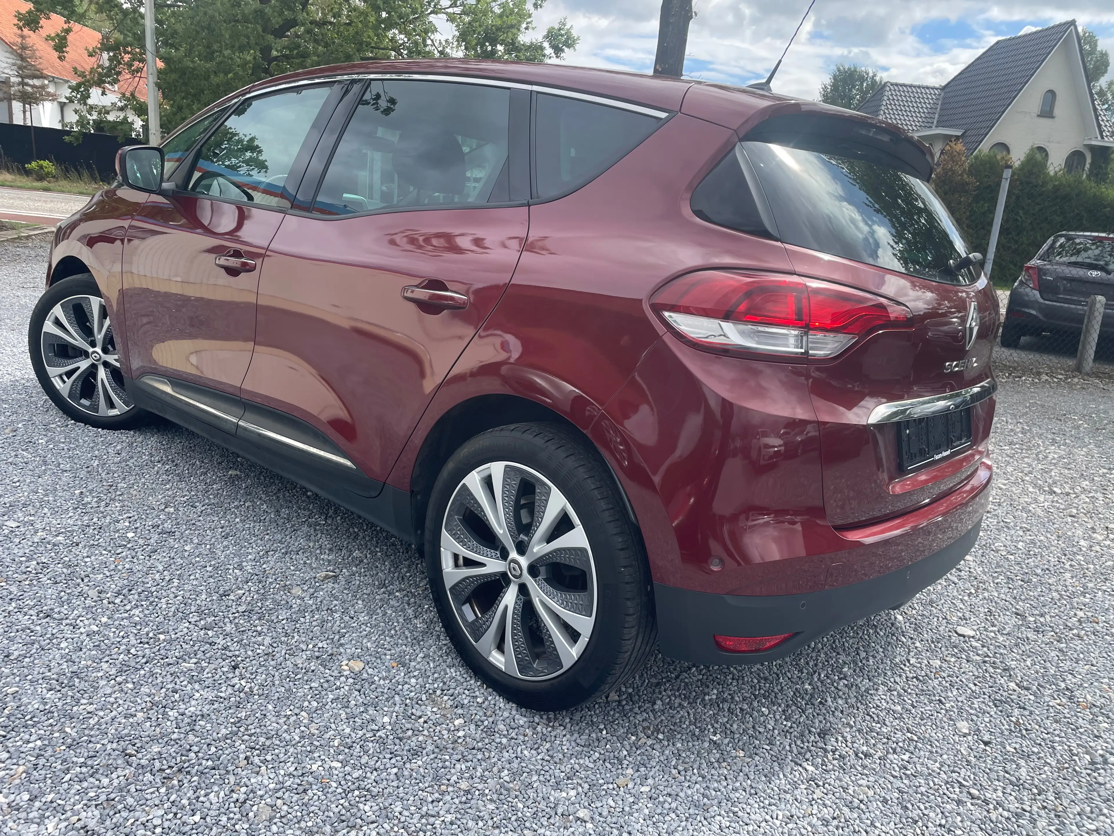 Renault Scenic Scenic 1.5 dCi Energy Intens Euro 6b — photo 3