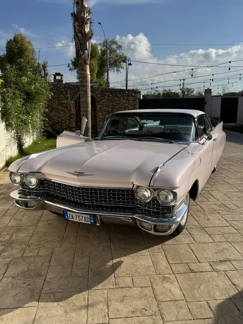 Cadillac Deville - 2