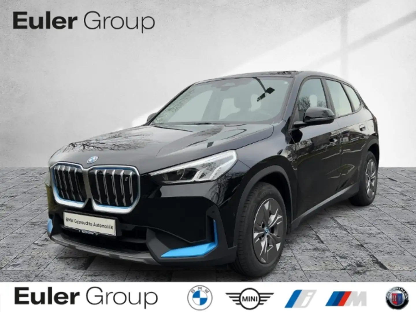 BMW iX1 xDrive 30 Kamera DAB LED SHZ adapt. M-Fahrwerk Schwarz - 1