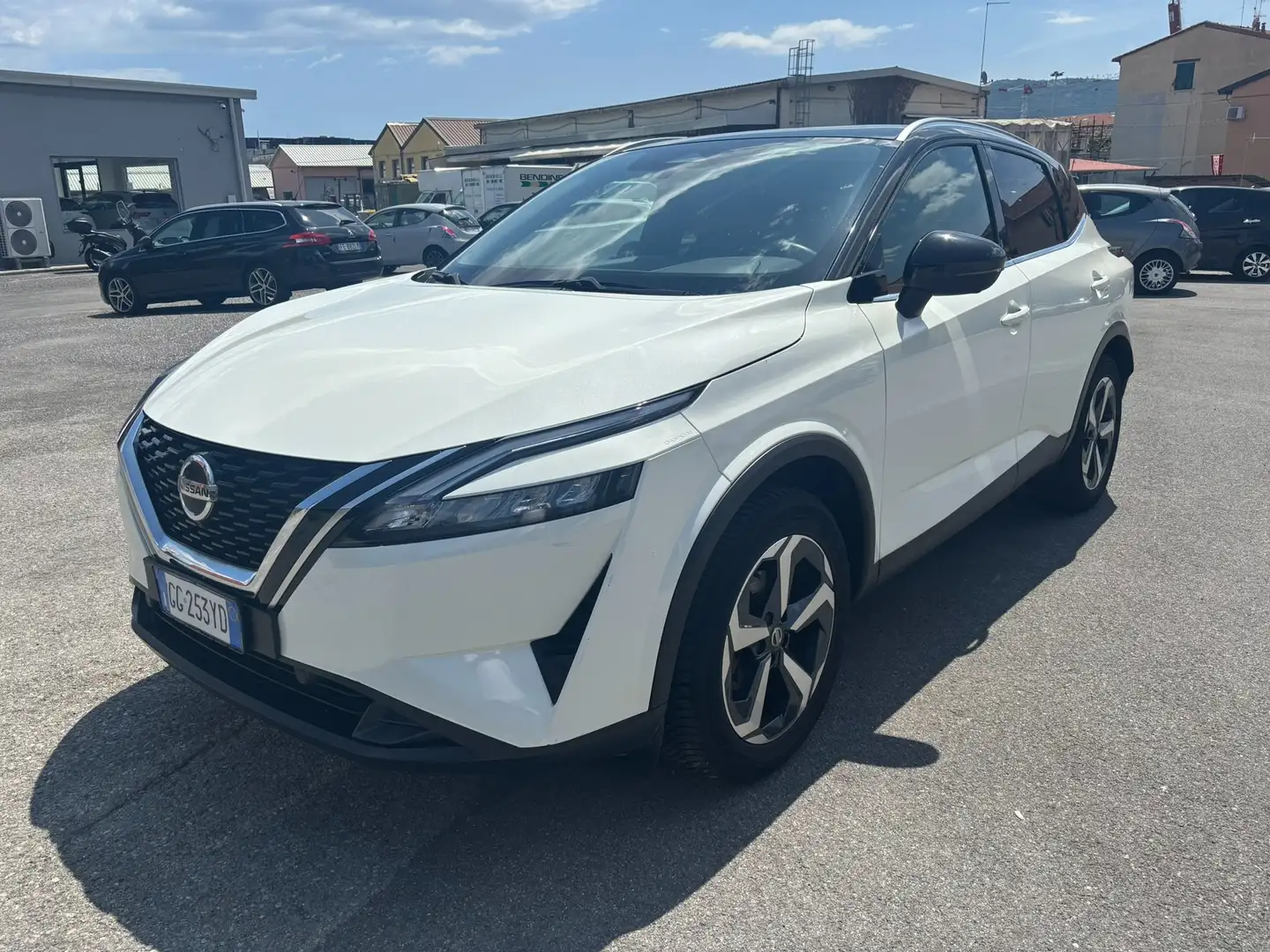 Nissan Qashqai Qashqai 1.3 mhev N-Connecta 2wd 158cv xtronic Bianco - 1