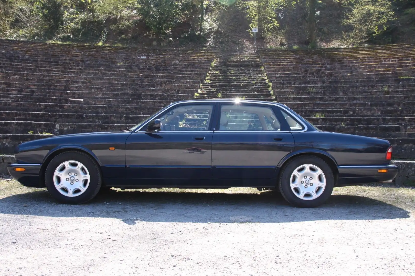 Jaguar XJ 4.0 Executive 2 Jahre Garantie Azul - 2