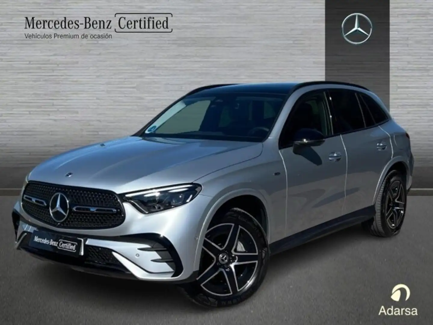 Mercedes-Benz GLC 300 e 4Matic AMG Line - 1