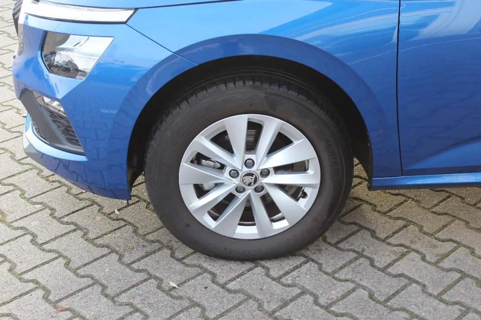 Skoda Kamiq Selection 1.0 TSI DSG ACC RFK S+LHZG Blau - 2