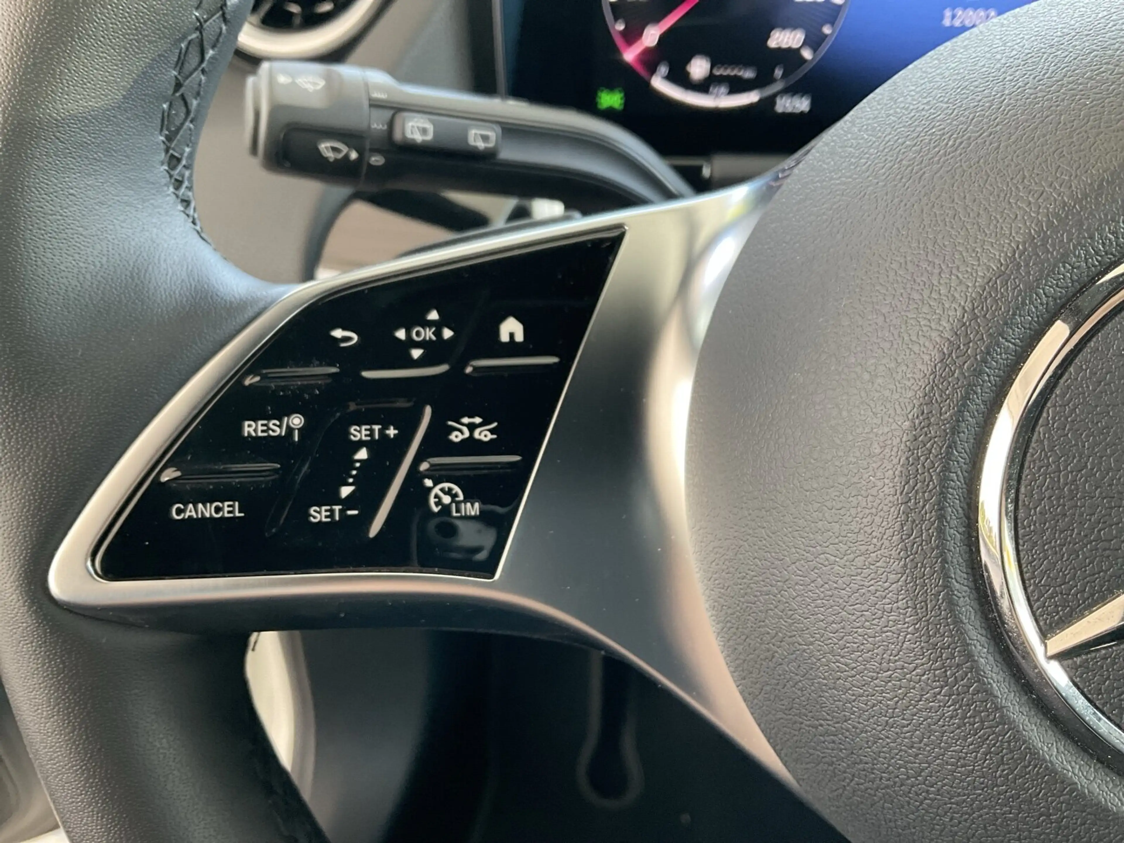 Mercedes-Benz B 200 B 200 Progressive/Distronic/Standheizung/AHK/LED — photo 14